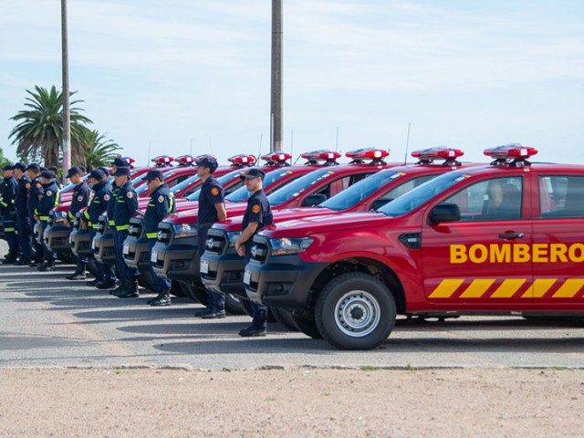 Bomberos y Policía incorporan 40 nuevos vehículos
