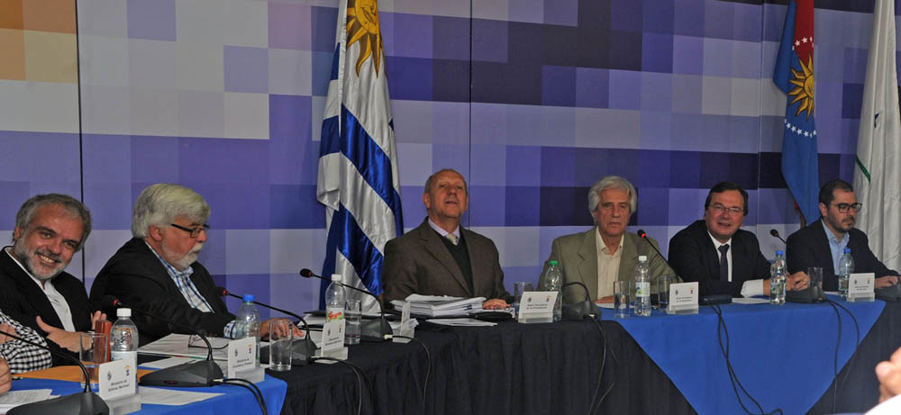 Uruguay y Argentina agilizarán trámites en pasos de frontera mediante precarga de datos migratorios