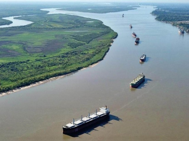 Gobierno argentino avanza en su principal objetivo de generar un mayor control estatal sobre la hidrovía Paraguay – Paraná