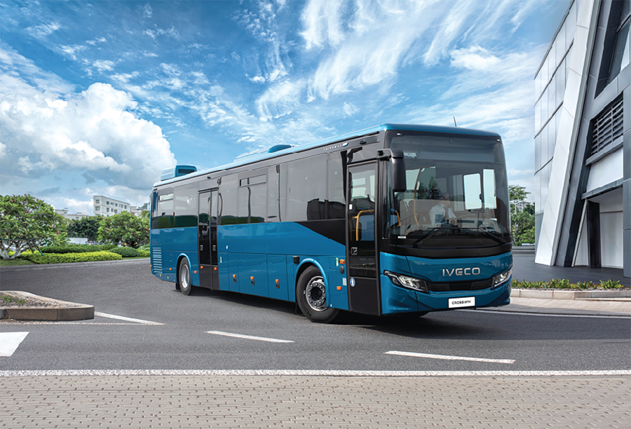 IVECO BUS amplía su modelo CROSSWAY con una versión híbrida