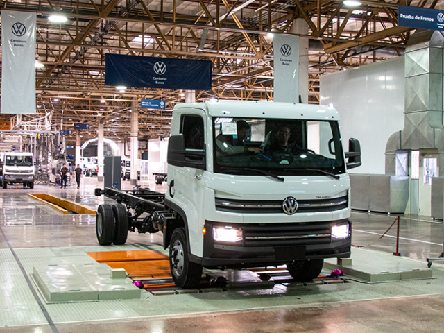 Volkswagen Camiones y Buses intensifica estrategia internacional con producción en Argentina