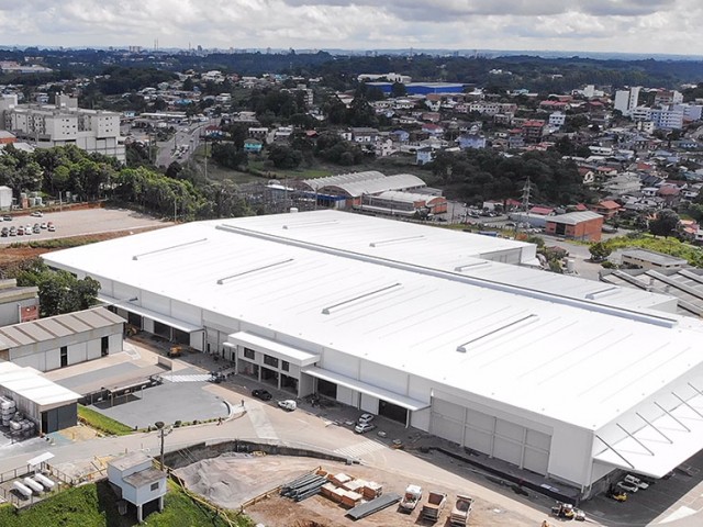 Marcopolo inaugura un nuevo centro  de fabricación en Ana Rech