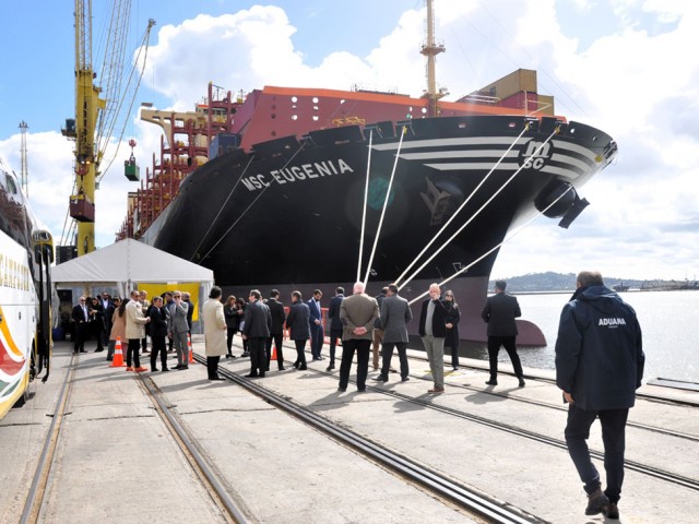 MSC EUGENIA por primera vez al  puerto de Montevideo