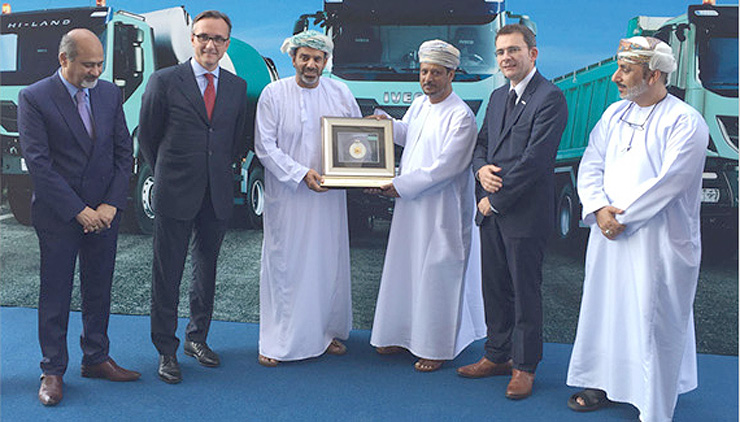 Iveco suministra 207 camiones Trakker a la empresa Galfar de Omán