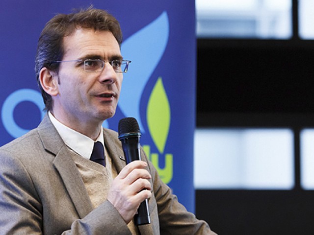 El presidente de la marca Iveco apoya ante el Parlamento Europeo el uso del gas natural en el transporte