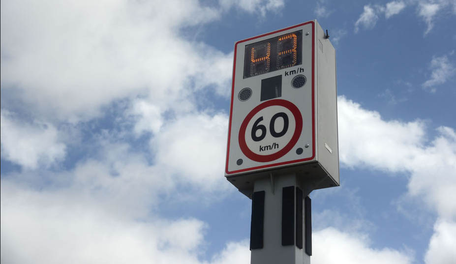 Montevideo comprometida con la seguridad vial: Fiscalización electrónica reduce significativamente exceso de velocidad y cruces con luz roja