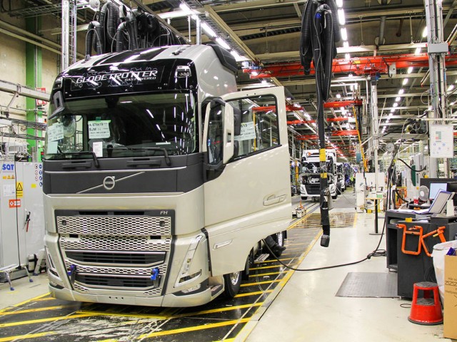 Comienza la producción en serie de la nueva gama de Volvo Trucks
