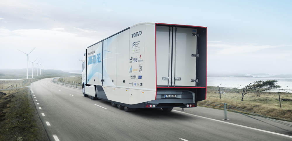 El último “Concept Truck” de Volvo Trucks prueba una cadena cinemática híbrida para el transporte de larga distancia